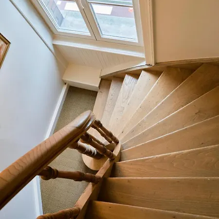 Atypical 2 Bedroom Near Train Station * Tourcoing