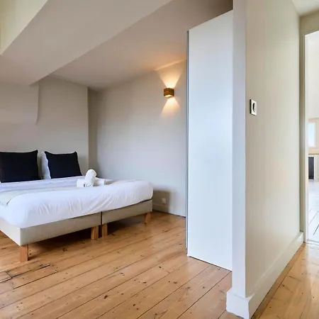 Atypical 2 Bedroom Near Train Station Apartment Tourcoing