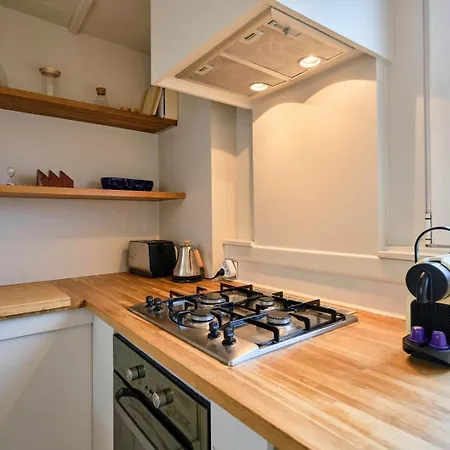 Atypical 2 Bedroom Near Train Station Apartment Tourcoing