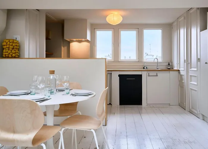 Atypical 2 Bedroom Near Train Station Tourcoing