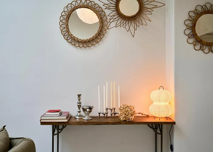 Atypical 2 Bedroom Near Train Station Appartamento *