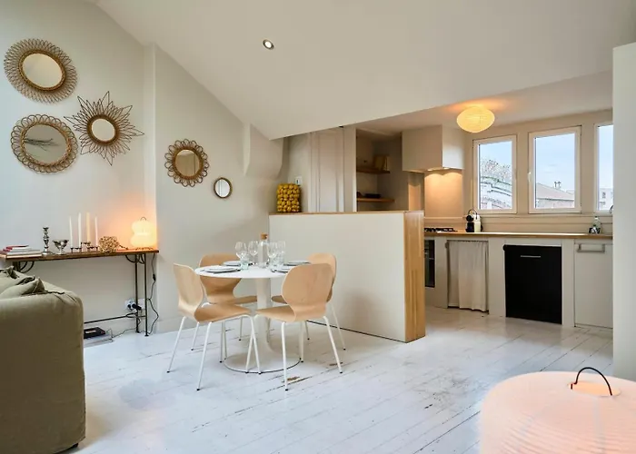 Atypical 2 Bedroom Near Train Station Tourcoing